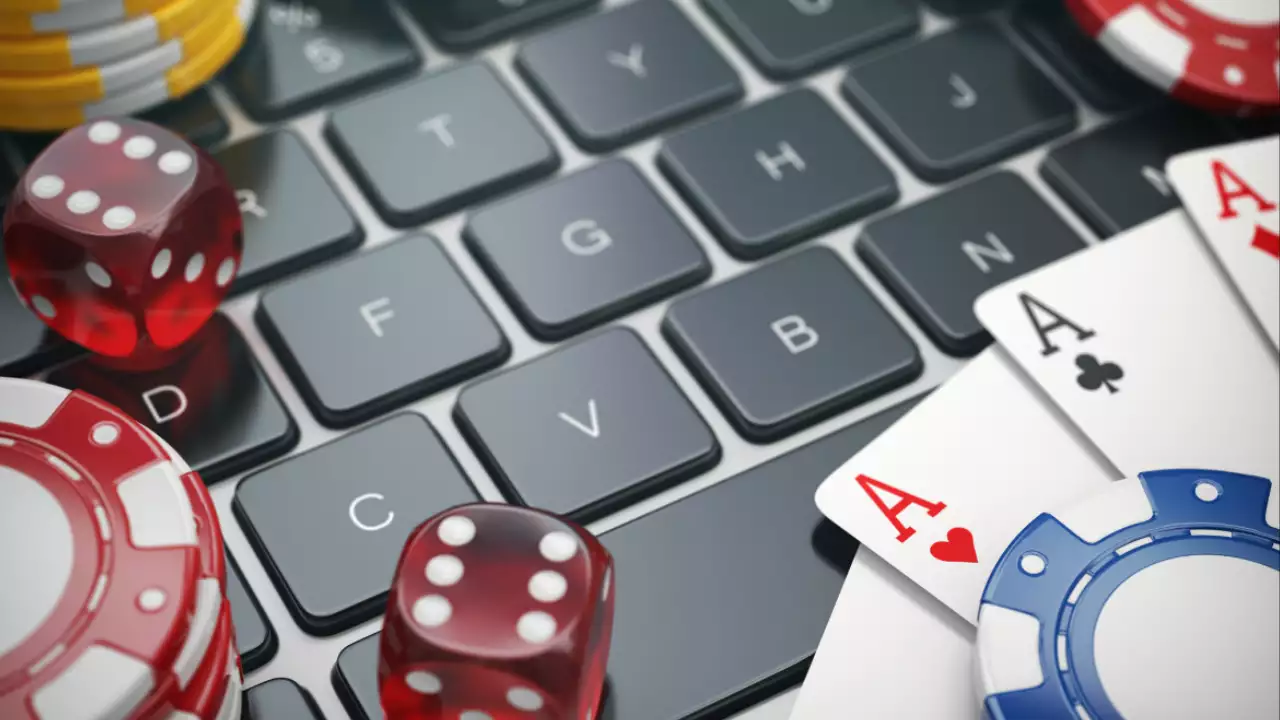 Must-Have Skills for Thriving in Fun888 Online Gambling